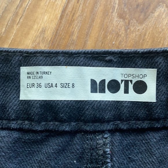 Top Shop Black Floral Applique Mini Denim Skirt 4 - Picture 3 of 5